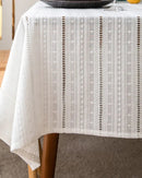 Toalha de Mesa de Algodão Branco com Bordado Francês